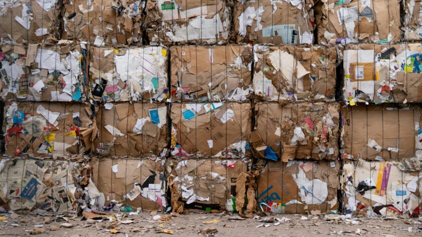 Prasa do makulatury – klucz do zrównoważonego recyklingu